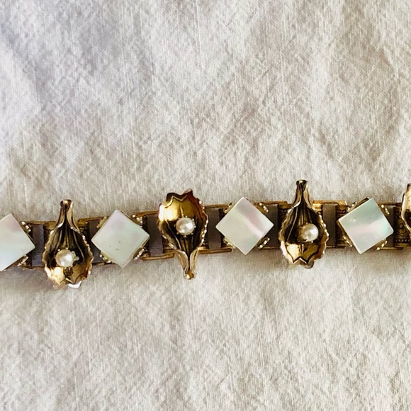 Mother of Pearl Vintage bracelet. - Picture 1 of 5